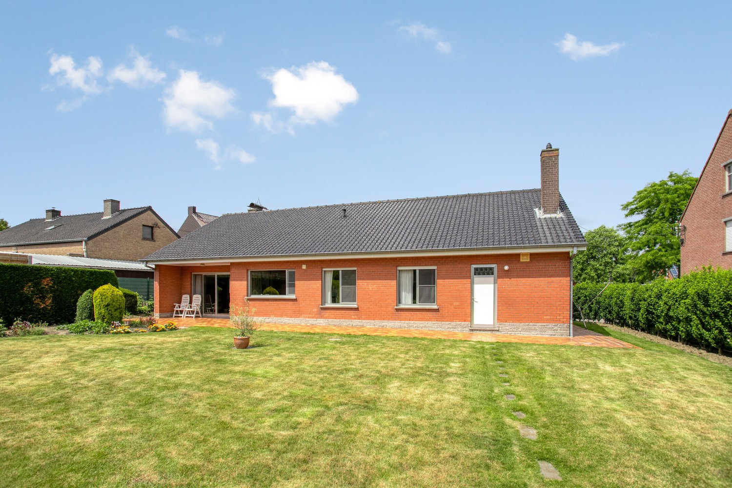 VEROZRGDE VILLA MET 3 SLPKS, GARAGE &amp; ZONNIGE TUIN - foto 5