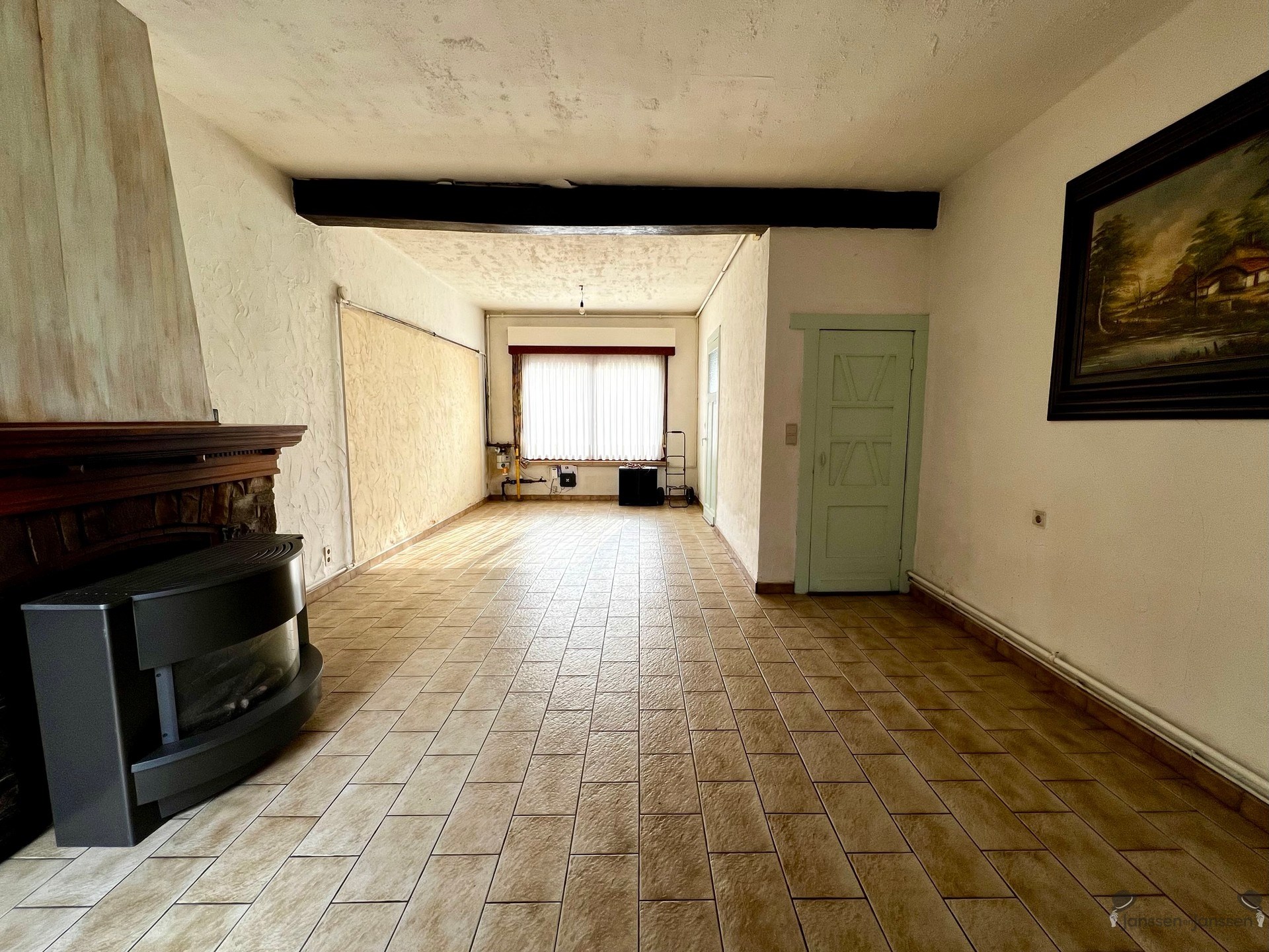 In compromis! Te renoveren rijwoning met tuin - foto 2