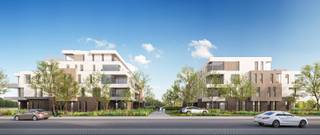 Welkom bij ALBA, een nieuw woonproject waar rust, groen en bereikbaarheid mooi samenkomen. Gelegen in de gezellige Abeelstraat in Mechelen-Zuid woon je hier rustig en toch dicht bij alles. Het centrum ligt op wandel- en fietsafstand en dankzij de vlotte verbindingen richting Antwerpen en Brussel ben je overal snel.<br /><br />ALBA bestaat uit twee moderne gebouwen met 50 lichtrijke en energiezuinige appartementen. Elk appartement is slim ingedeeld en voorzien van een eigen terras. De gelijkvloerse units geven rechtstreeks uit op een groene binnentuin, een rustige plek midden in de woonwijk waar bewoners kunnen ontspannen en elkaar ontmoeten. Dankzij het collectieve warmtenet met diepboringen, zonnepanelen en een laag E-peil woon je hier comfortabel en duurzaam, met een lagere energiefactuur als extra voordeel. <br />Tot slot biedt het project ook ondergrondse parkeergelegenheid, voldoende fietsenstallingen en privatieve bergingen, waardoor comfort en praktisch wonen perfect samengaan.<br /><br />De bouwwerken zijn volop aan de gang en de oplevering is gepland voor de zomer van 2027. ALBA biedt een unieke combinatie van een centrale ligging, groene buitenruimte en toekomstgericht wooncomfort. Ideaal voor wie op zoek is naar een kwaliteitsvolle thuis of een slimme investering. <br /><br />Onder bepaalde voorwaarden is jouw aankoop mogelijk aan het verlaagde btw-tarief van 6%. <br /><br />Interesse om meer te ontdekken over dit unieke woonproject? Plan nu direct jouw afspraak via de website van Malines-Group en ontdek zelf al de troeven van ALBA.