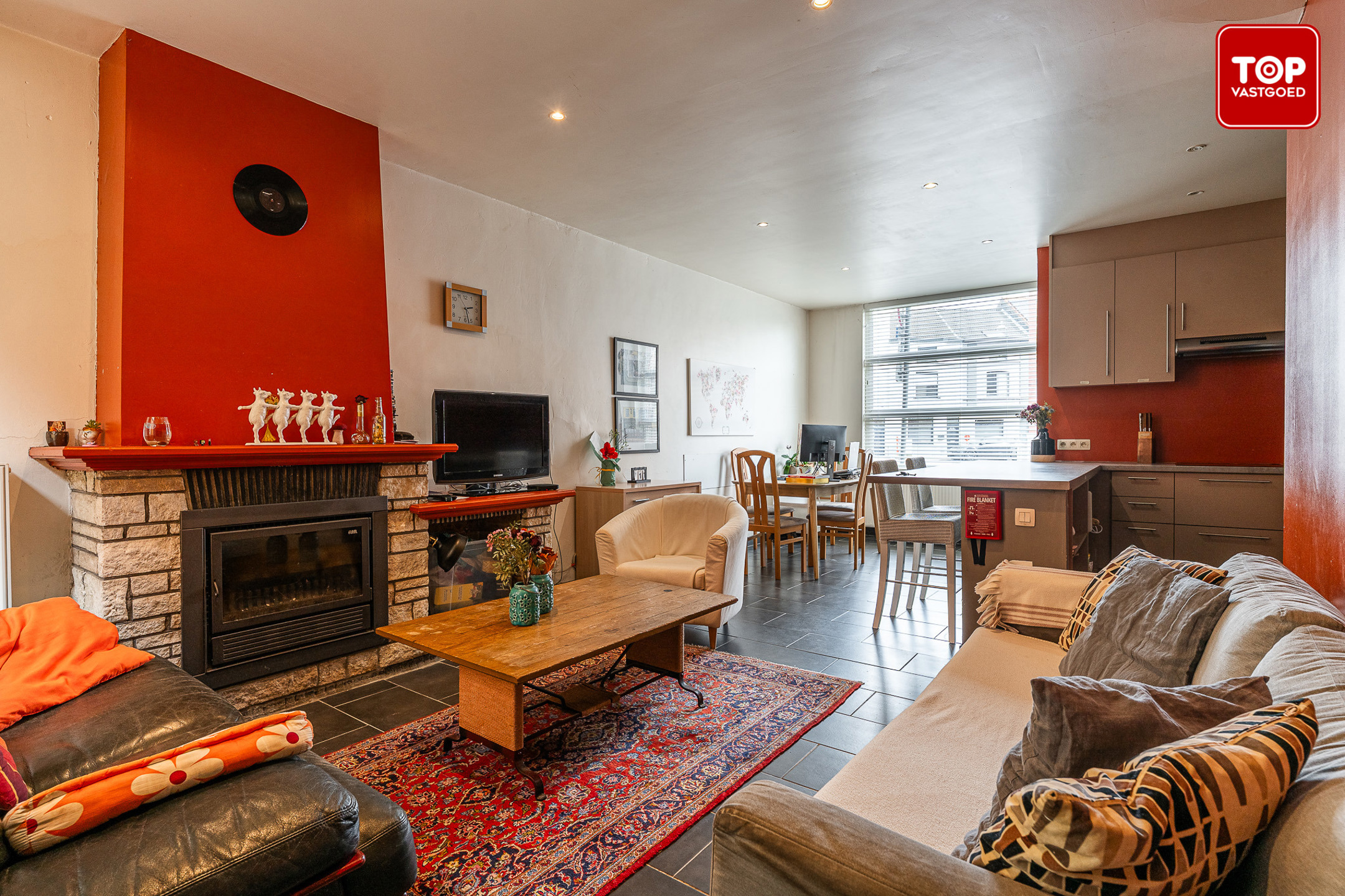 Charmante rijwoning met 4 slaapkamers op een toplocatie  - foto 4