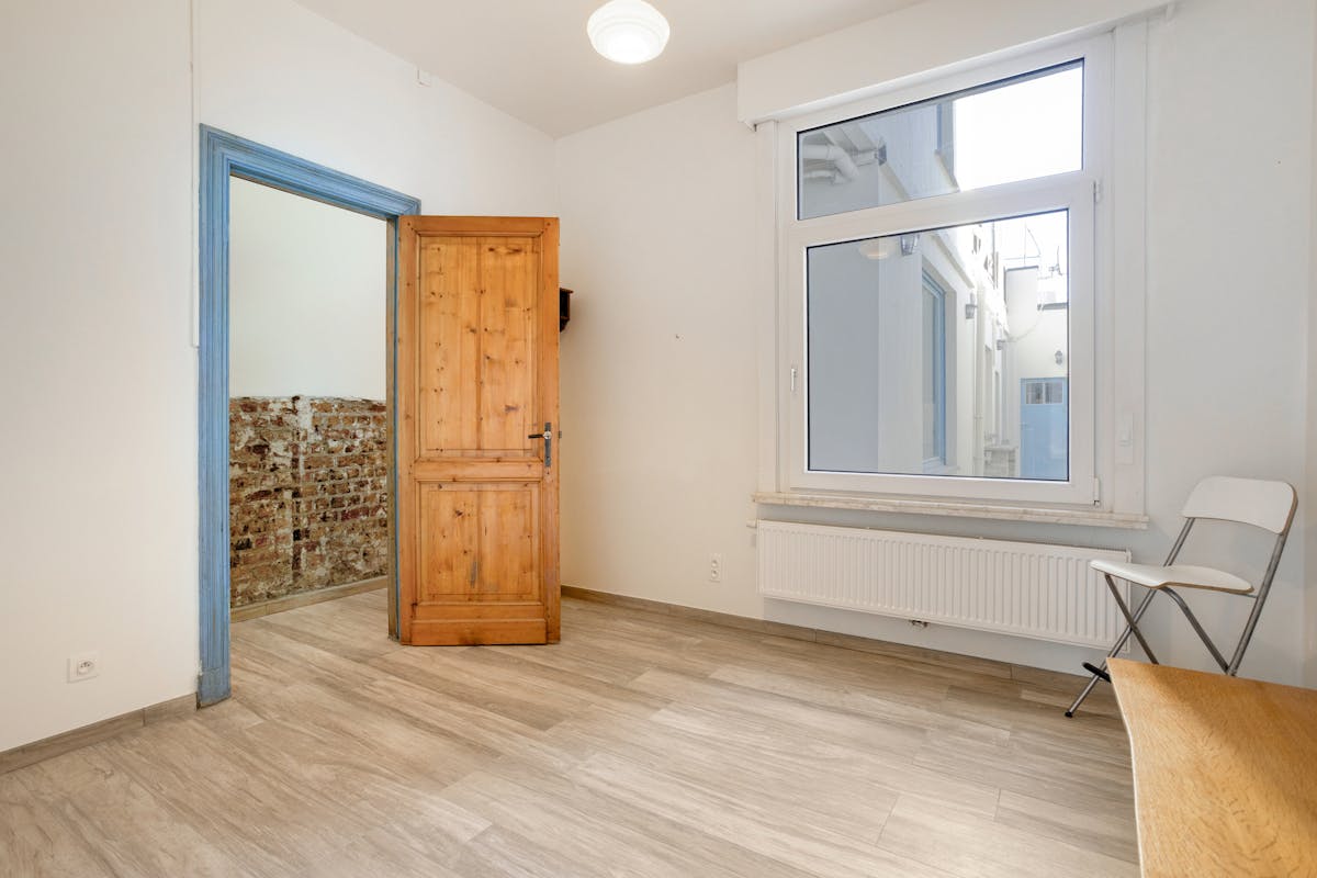 Renovated 4 bedroom house for sale in blankenberge - photo 3