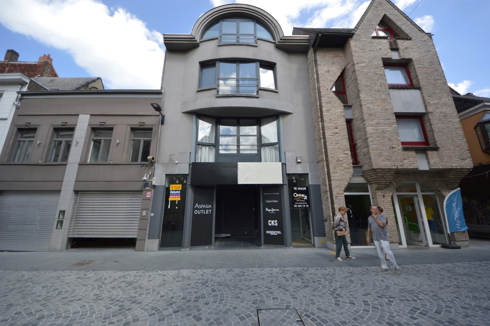 Commercial à louer à Hal - photo 1