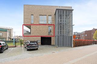 Te koop: instapklaar appartement in het centrum van Opwijk, op wandelafstand van winkels en openbaar vervoer. Dit halfopen appartement (bouwjaar...