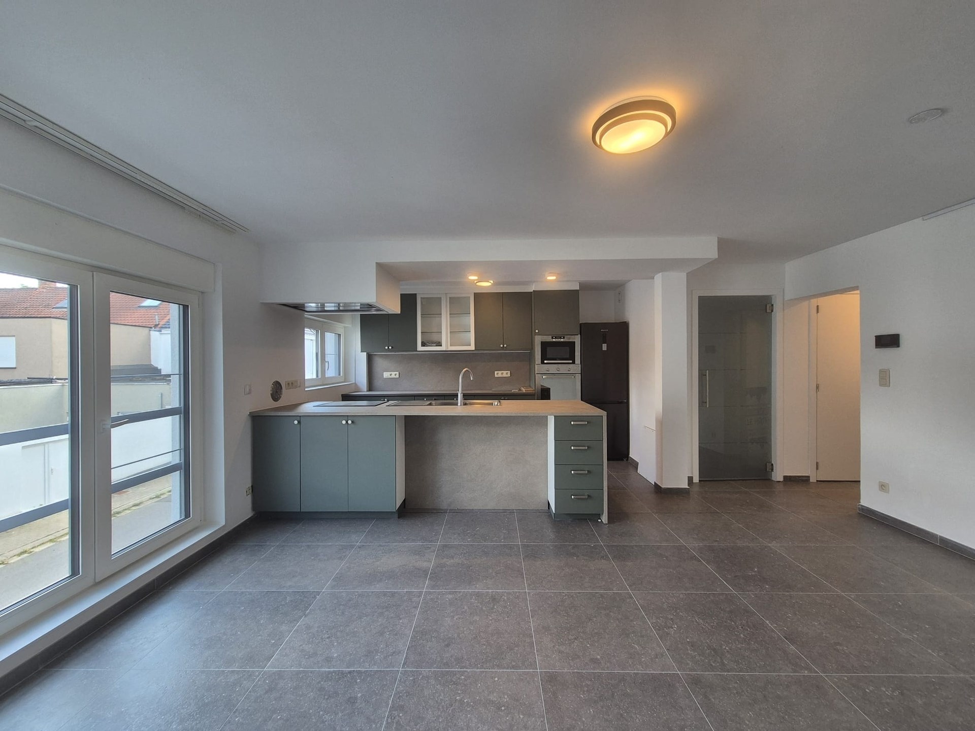 Volledig gerenoveerd energiezuinig appartement met 1 slaapkamer, rustig gelegen aan het bos van Wetteren - foto 4