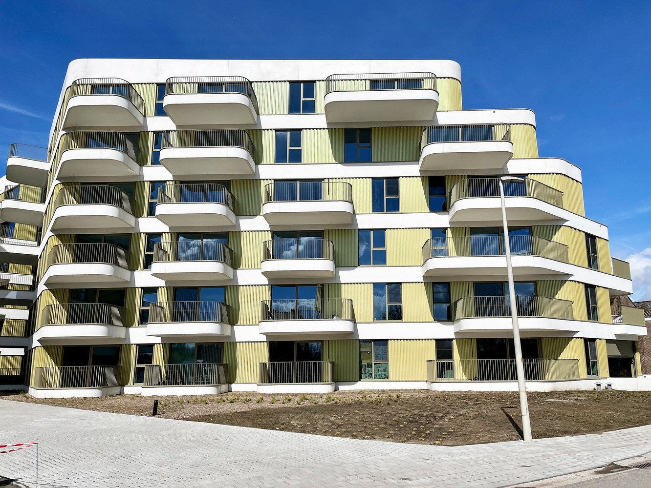Zeer knap BEN nieuwbouwappartement op de 5de verdieping met fantastisch zicht op de Rupel! - foto 2