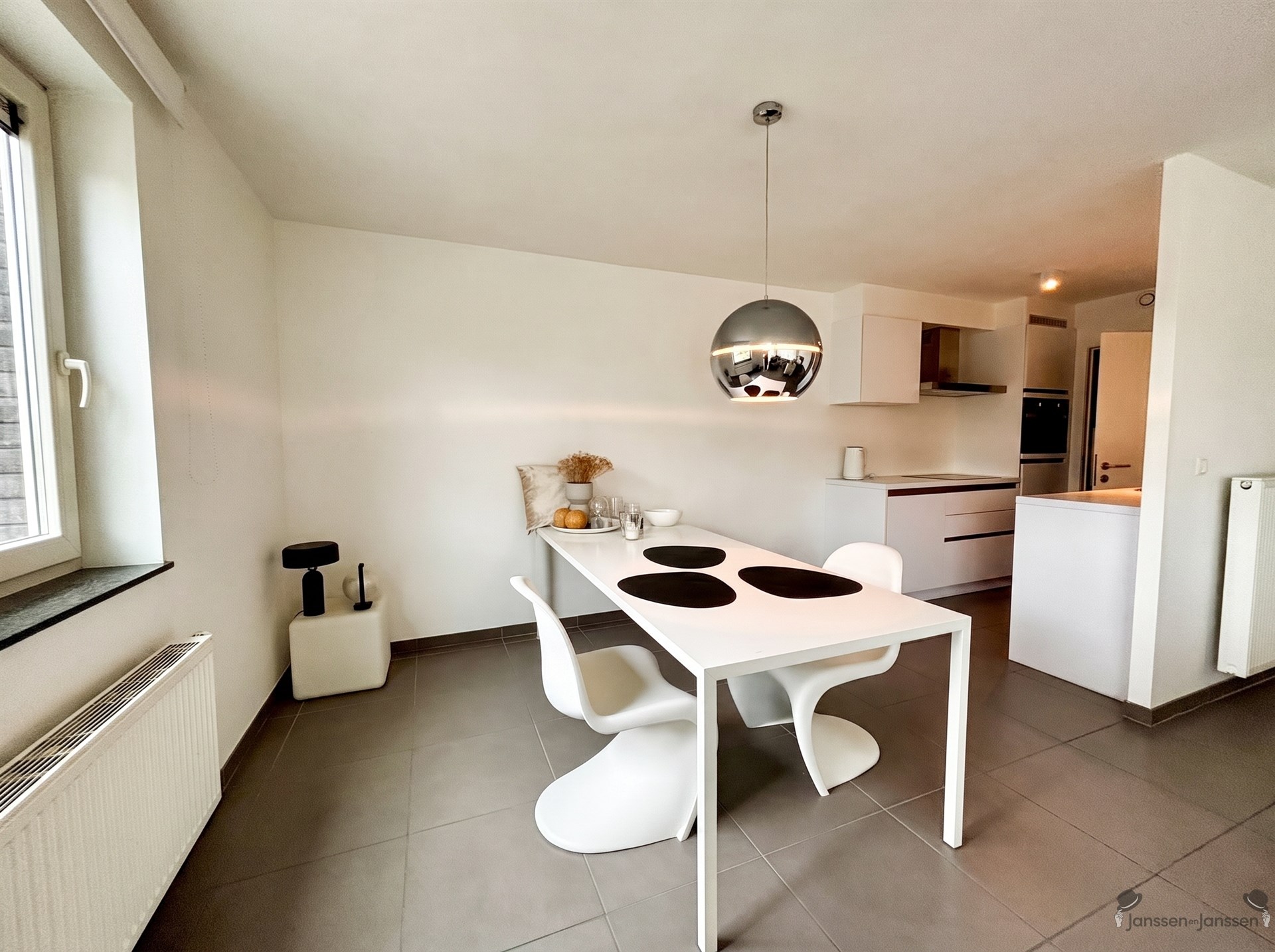 Hoekappartement met 2 slaapkamers & garage - foto 4