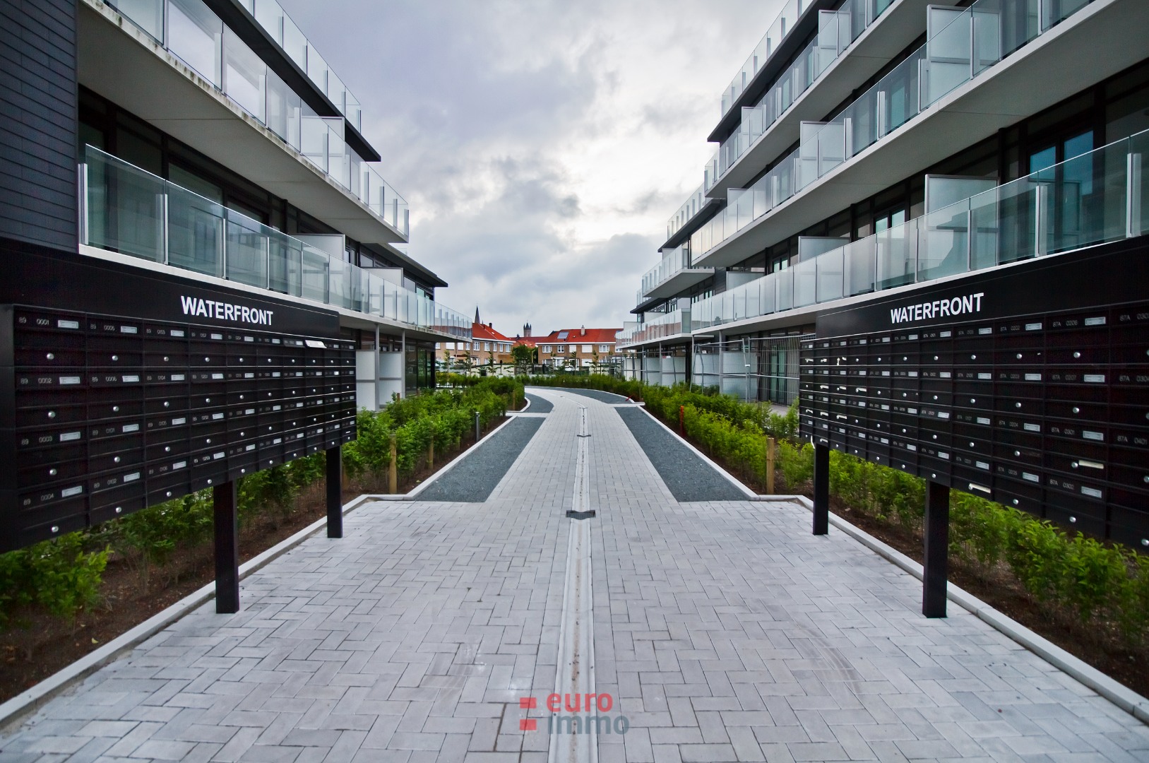 Ruime garagebox langs de waterlijn van Nieuwpoort-Stad! - foto 4