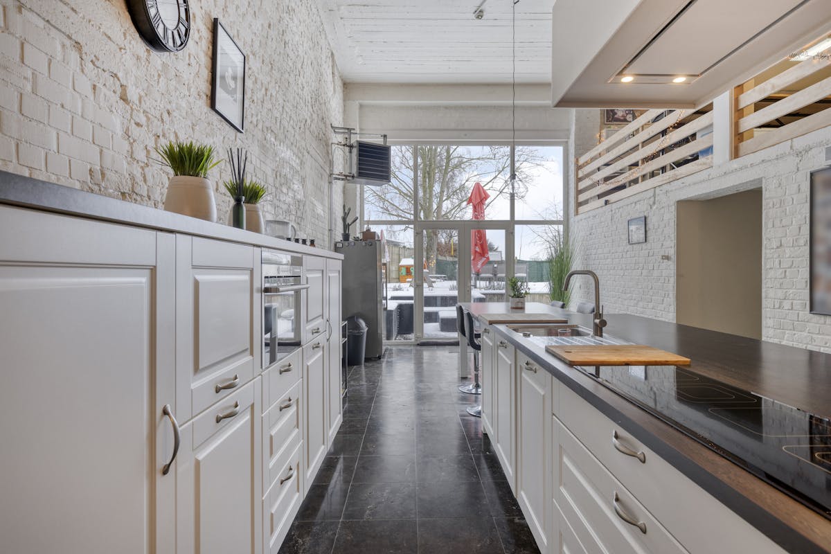 Unieke loft met 5 kamers te koop in centrum Desselgem - foto 4