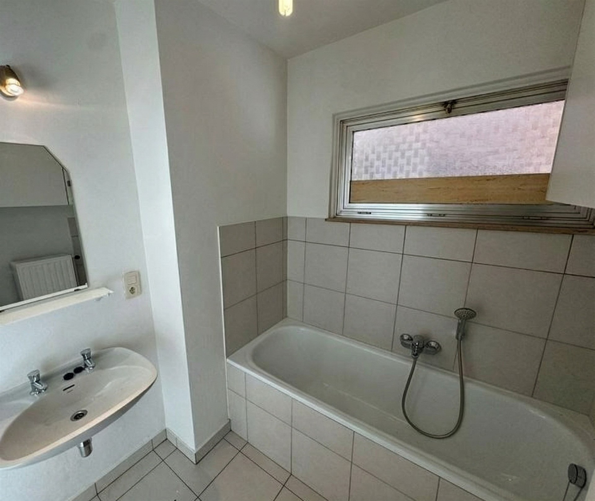 Gelijkvloers appartement met garage - foto 4