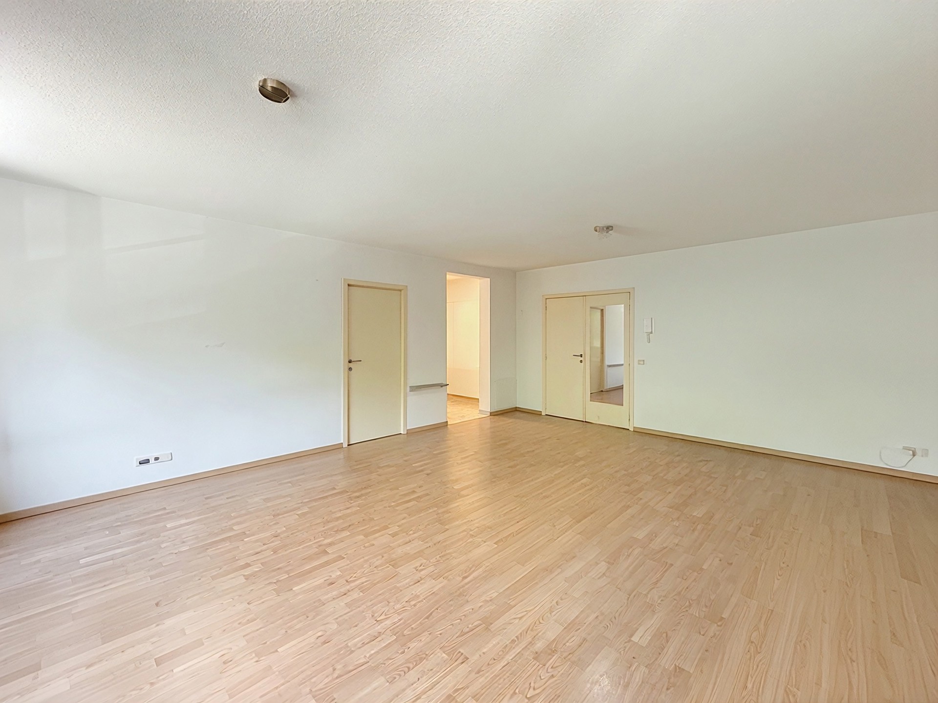 Ruim appartement met 2 terrassen en 4 slaapkamers in Ukkel! - foto 5