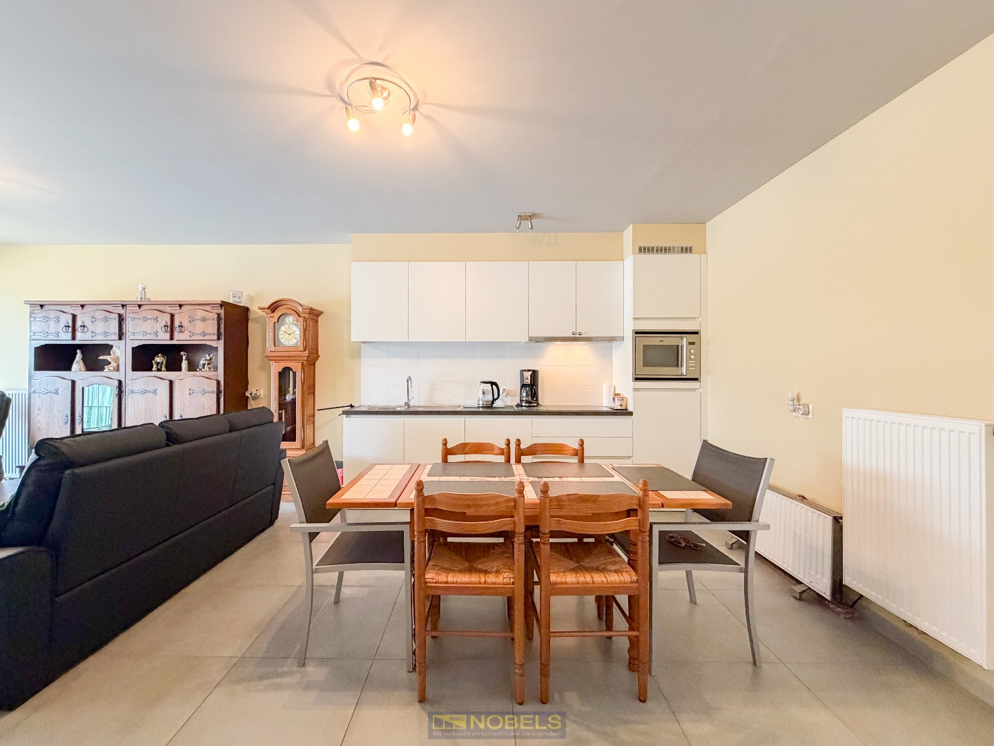 Te koop, assistentieflat in recente residentie aan de kerk van Viane (Geraardsbergen). - foto 4