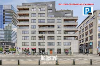 Dans le centre animé de BXL, sur le Boulevard Emile Jacqmain, nous vous présentons cet appartement prêt à l'emploi (4.5), (PARKING INCLUS) situé...