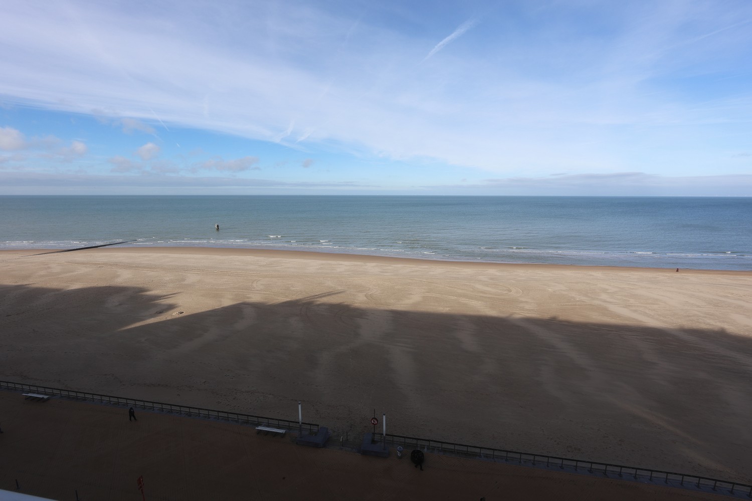 Exclusieve duplex-penthouse met 3 slaapkamers en frontaal zeezicht te Oostende ! - foto 5