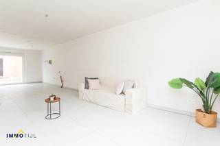 NIEUWBOUWWONING met 3 slaapkamers op rustige locatie!BTW 6% mogelijk! Deze nieuwbouwwoning kan u vinden in de St. Martensommegangstraat te Moerzeke...