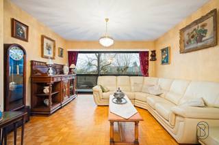 Appartement spacieux et lumineux avec 3 chambres, balcon, garage et cave, idéalement situé à proximité de la gare ! Cet appartement combine...