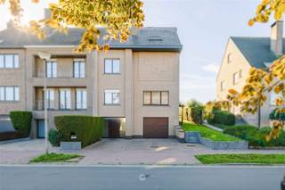 ZOTTEGEM – Are you looking for a move-in ready home with 5 bedrooms?Then this property might be for you! The main features in a nutshell: * Located...