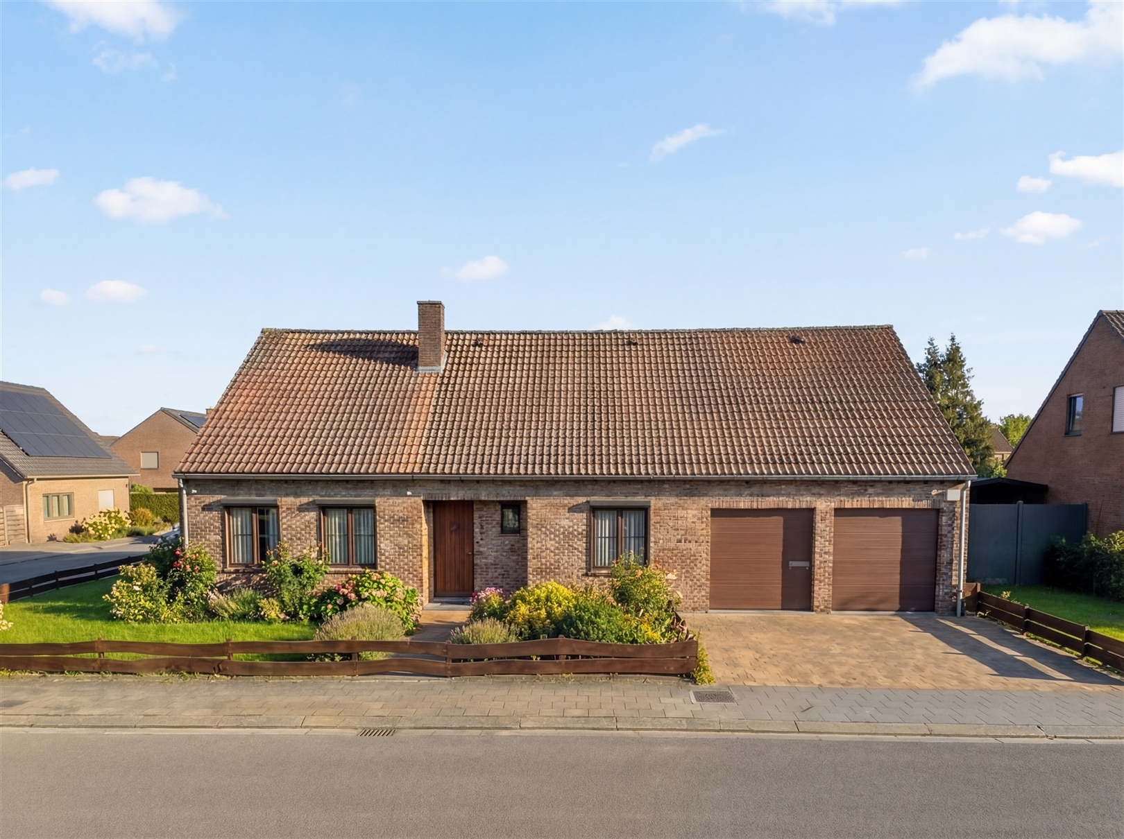 Eéngezinswoning op 5a 37ca gelegen in een rustige woonwijk! - foto 2