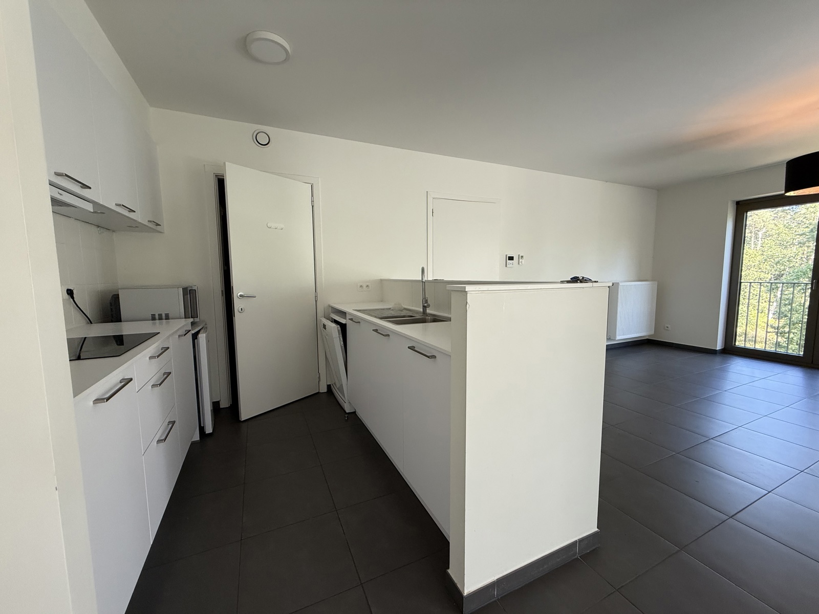 Apartment for rent in Mol with 3 bedrooms - photo 4