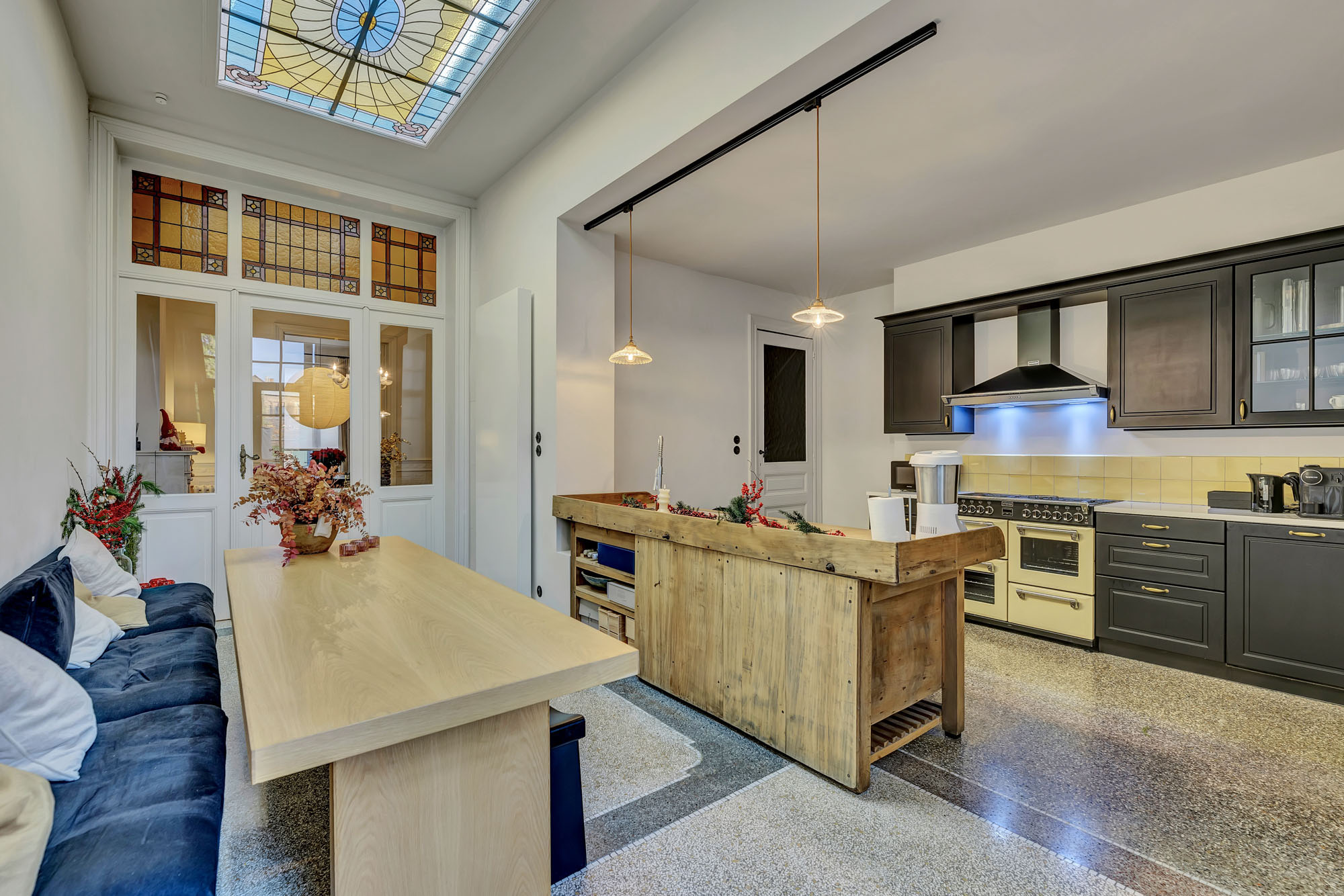 Authentiek gerenoveerd herenhuis in het hart van Aalst - foto 2