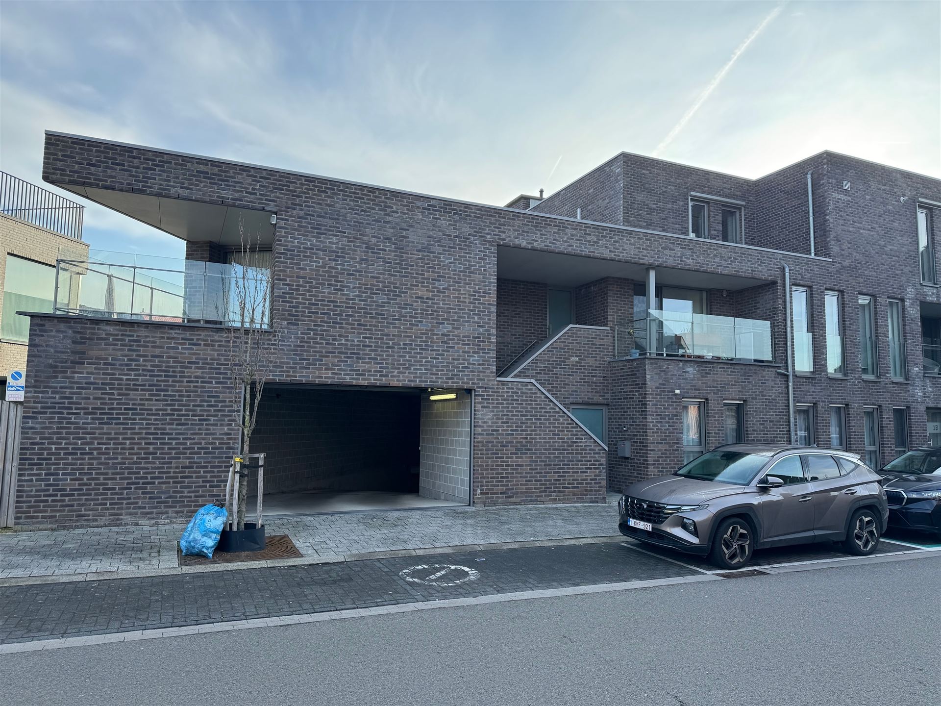 Ondergrondse autostaanplaatsen in Mechelen-NoordP1 : 28.000euro VERKOCHTP19 : 25.000euroP25 : dubbele parking 35.000euro