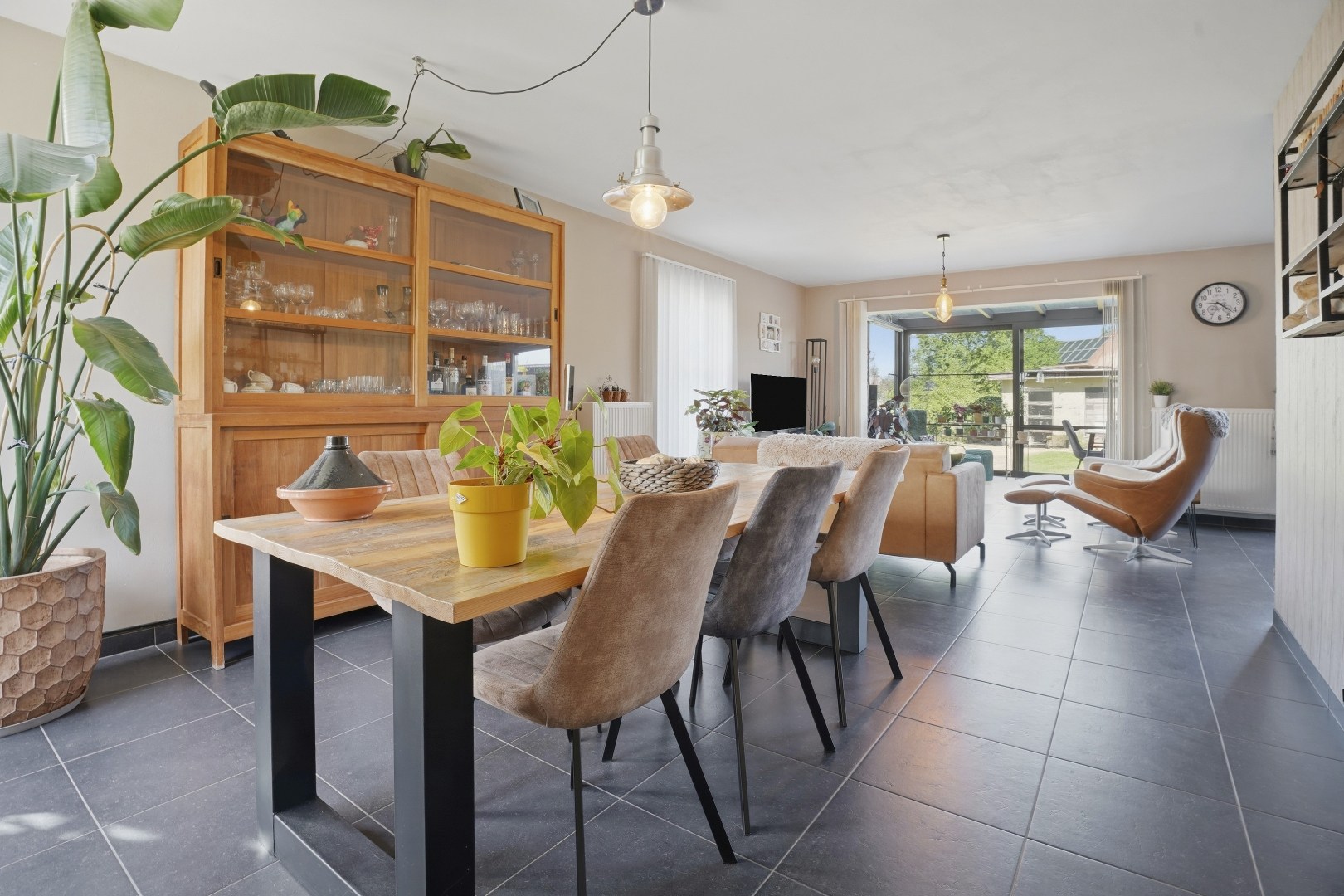Energiezuinige halfopen bebouwing op toplocatie in Diksmuide op 446 m². - foto 4