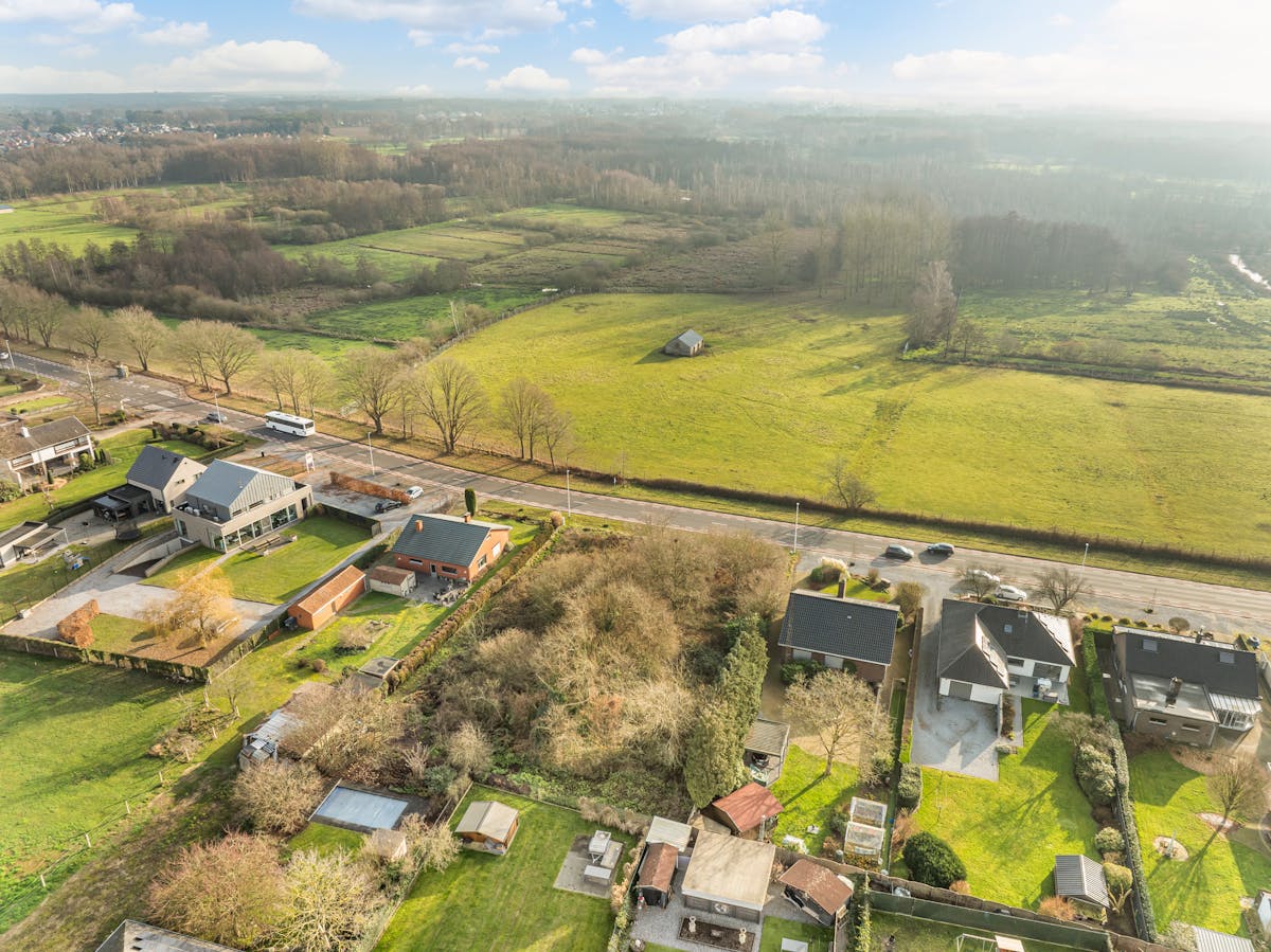 Spacious plot for open buildings in a prime location near Beringen - photo 4