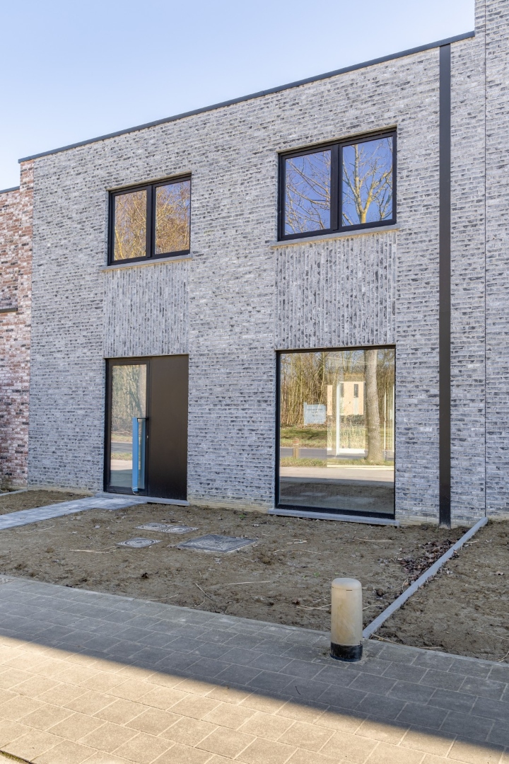 Moderne BEN-woning met 3 slpk's en zongerichte tuin - foto 1