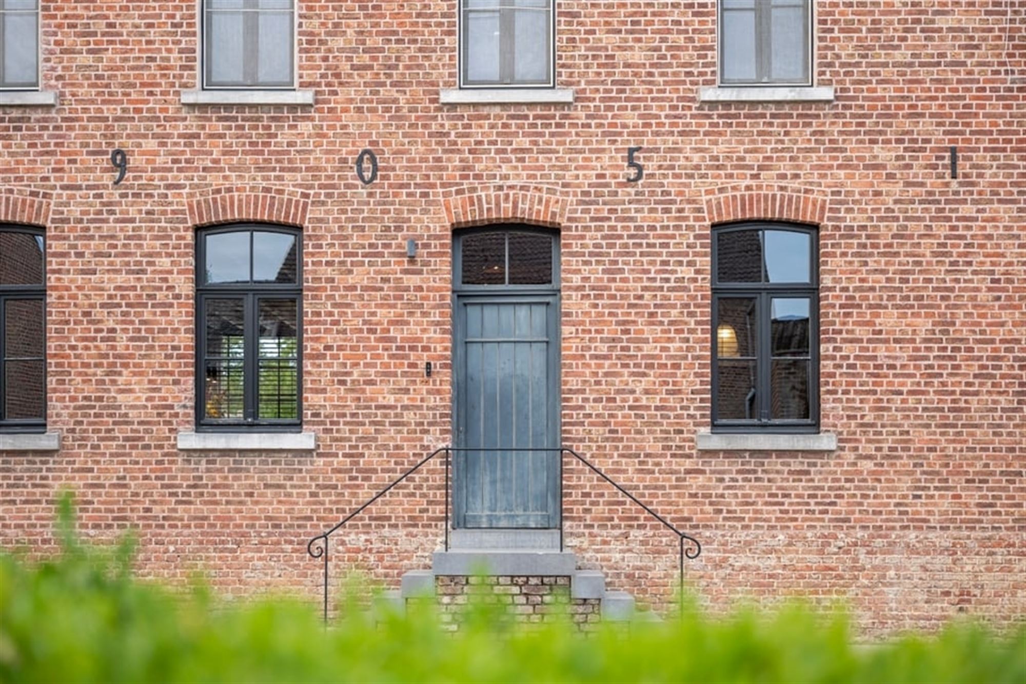 AUTHENTIEKE WONING MET RUIME SCHUUR EN VEEL POTENTIEEL IN TONGEREN  - foto 4