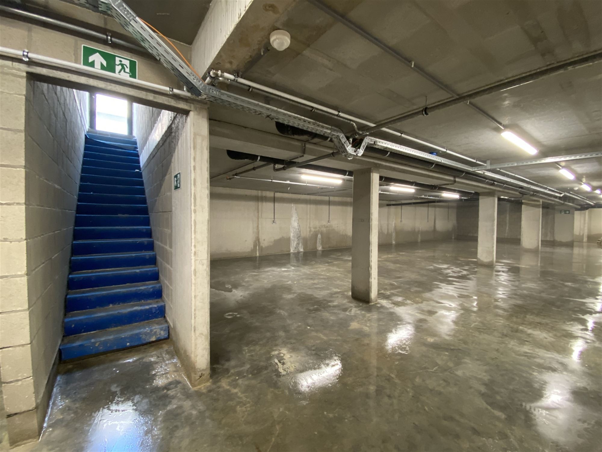 Autostaanplaats met autolift in nieuwbouwresidentie - foto 4