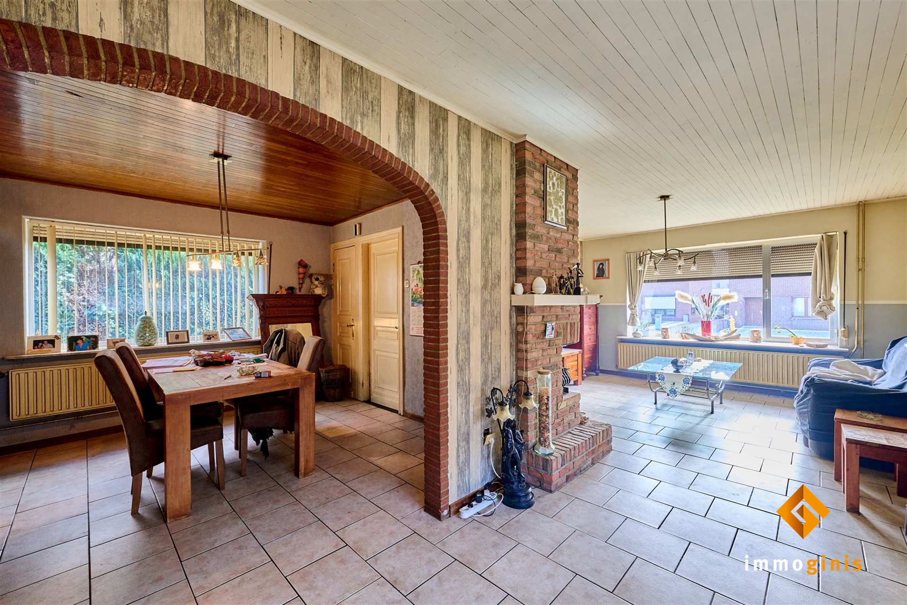 Knusse, te renoveren woning met 3 slaapkamers op een ruim perceel van 8a62ca! - foto 4