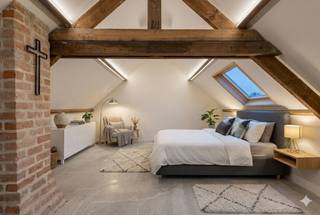 Charmante woning met veel potentieel in hartje TorhoutIn het bruisende centrum van Torhout, op wandelafstand van winkels, scholen en de markt,...