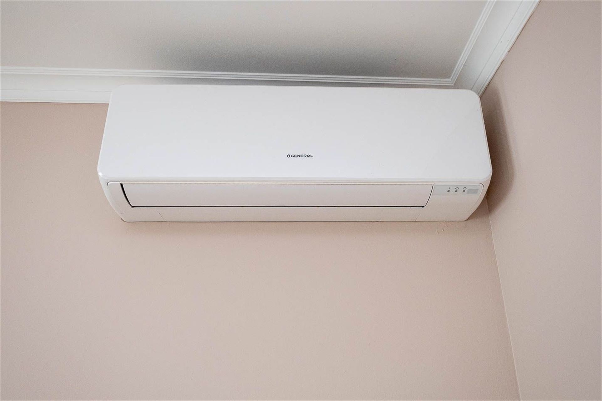 Appartement met 2 slaapkamers, inpandige garage met oprit en privé tuin 95m² - foto 3