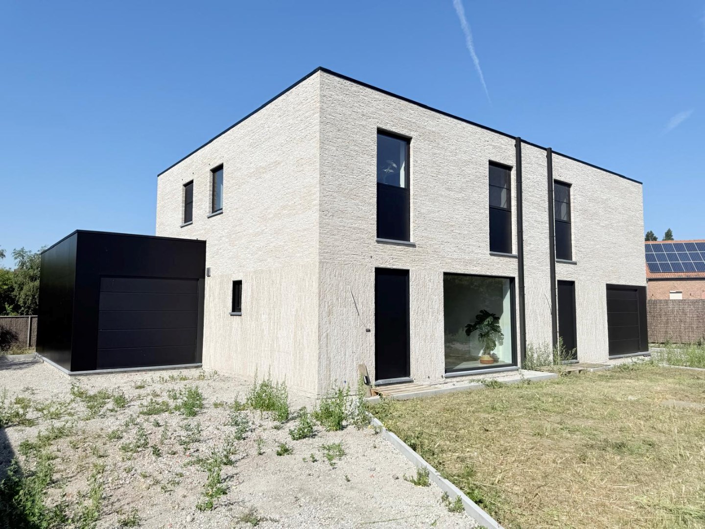 Instapklare nieuwbouwwoning in rustige recente woonwijk - foto 2