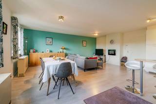 Ben je op zoek naar een appartement in een kleinschalige residentie met twee slaapkamers én op een goede locatie? Zoek dan niet verder!...