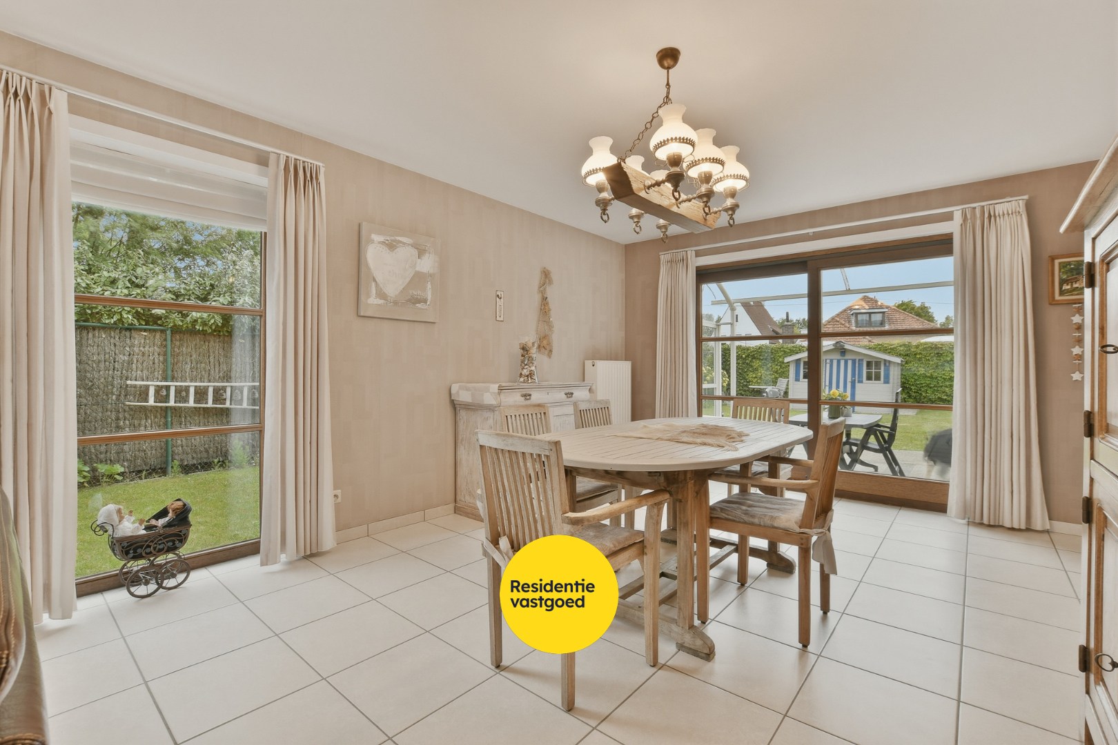 Instapklare halfopen bebouwing met 3 slaapkamers en tuin in De Haan! - foto 5