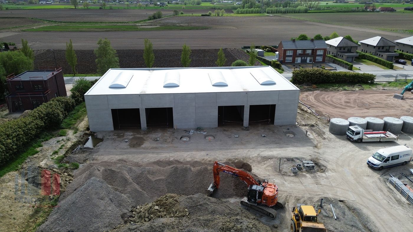 Nieuwbouw KMO-unit van 360 m² te koop – Strategisch gelegen nabij E17 in Waregem - foto 2