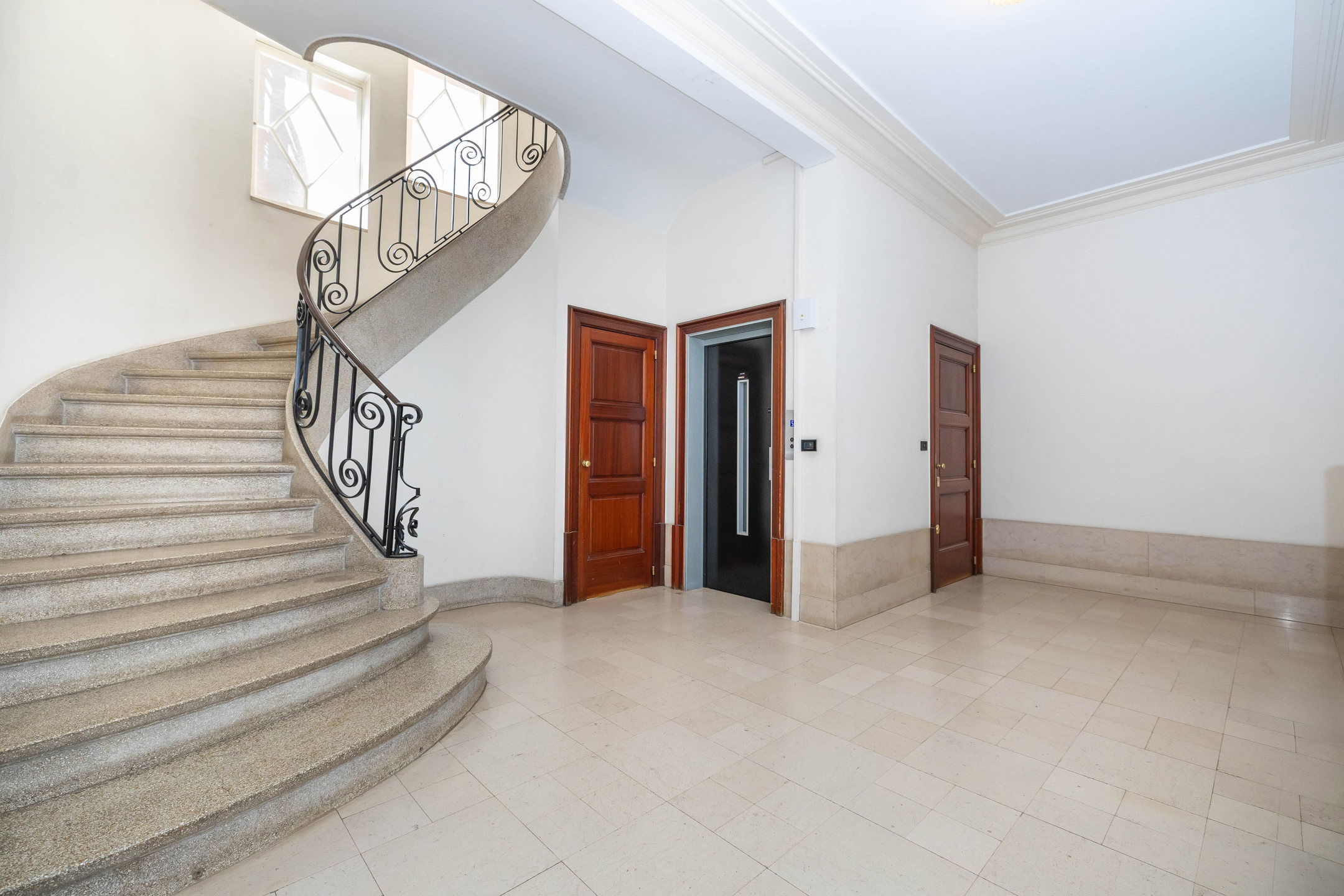 Apartment for sale in Ixelles with 4 bedrooms - photo 5