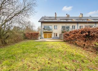 ENERGIEZUINIG EN INSTAPKLAAR GELIJKVLOERS APPARTEMENT, gelegen in een DOODLOPENDE STRAAT nabij het Liedemeerspark te Merelbeke. Dit appartement...