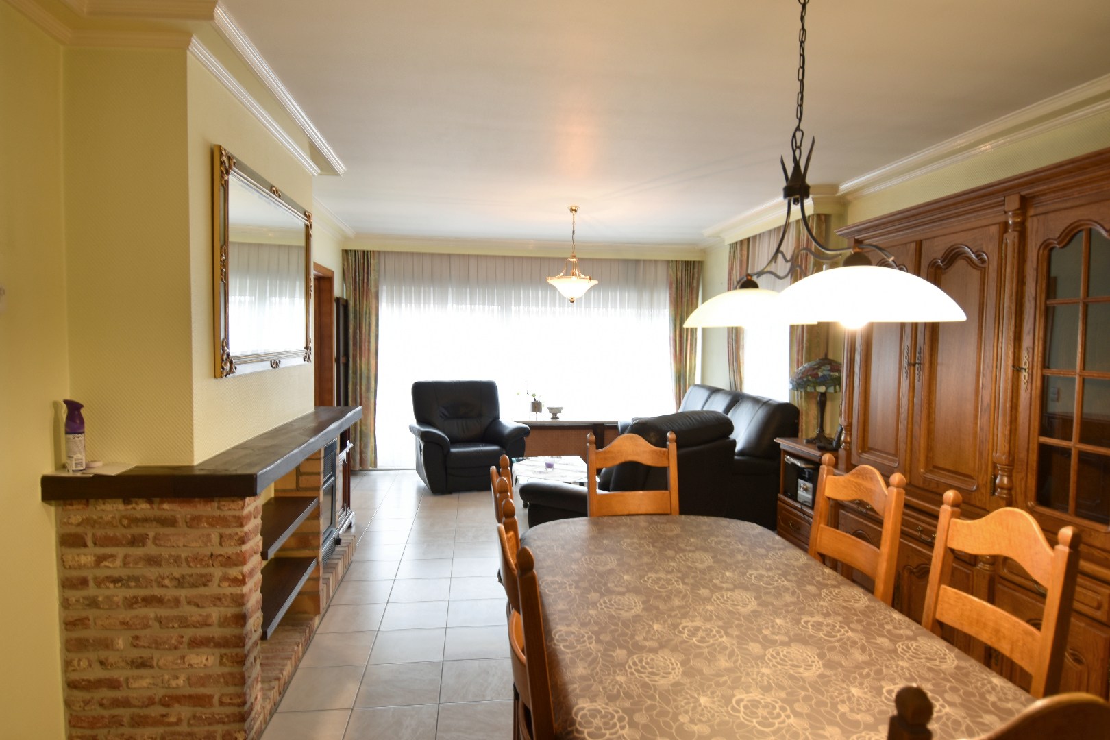 Verzorgd appartement met 2 slaapkamers én garage te Heule - foto 2