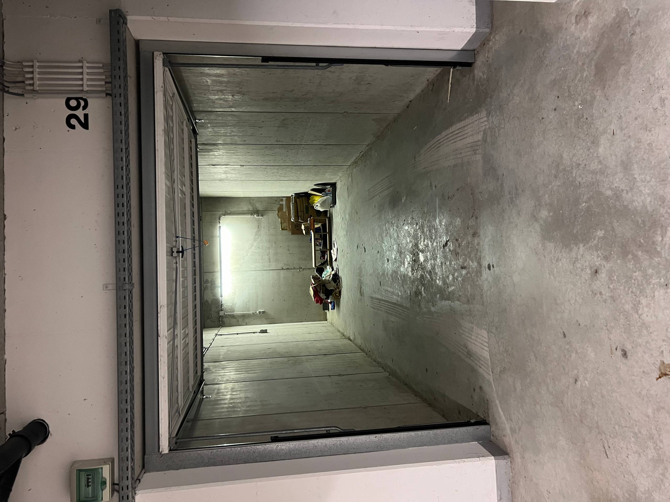 Ruim garage te koop in Nieuwpoort! - foto 1