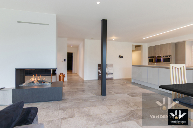 LUXUEUS AFGEWERKT GVL APP MET RIANTE TUIN EN TERRAS - foto 4