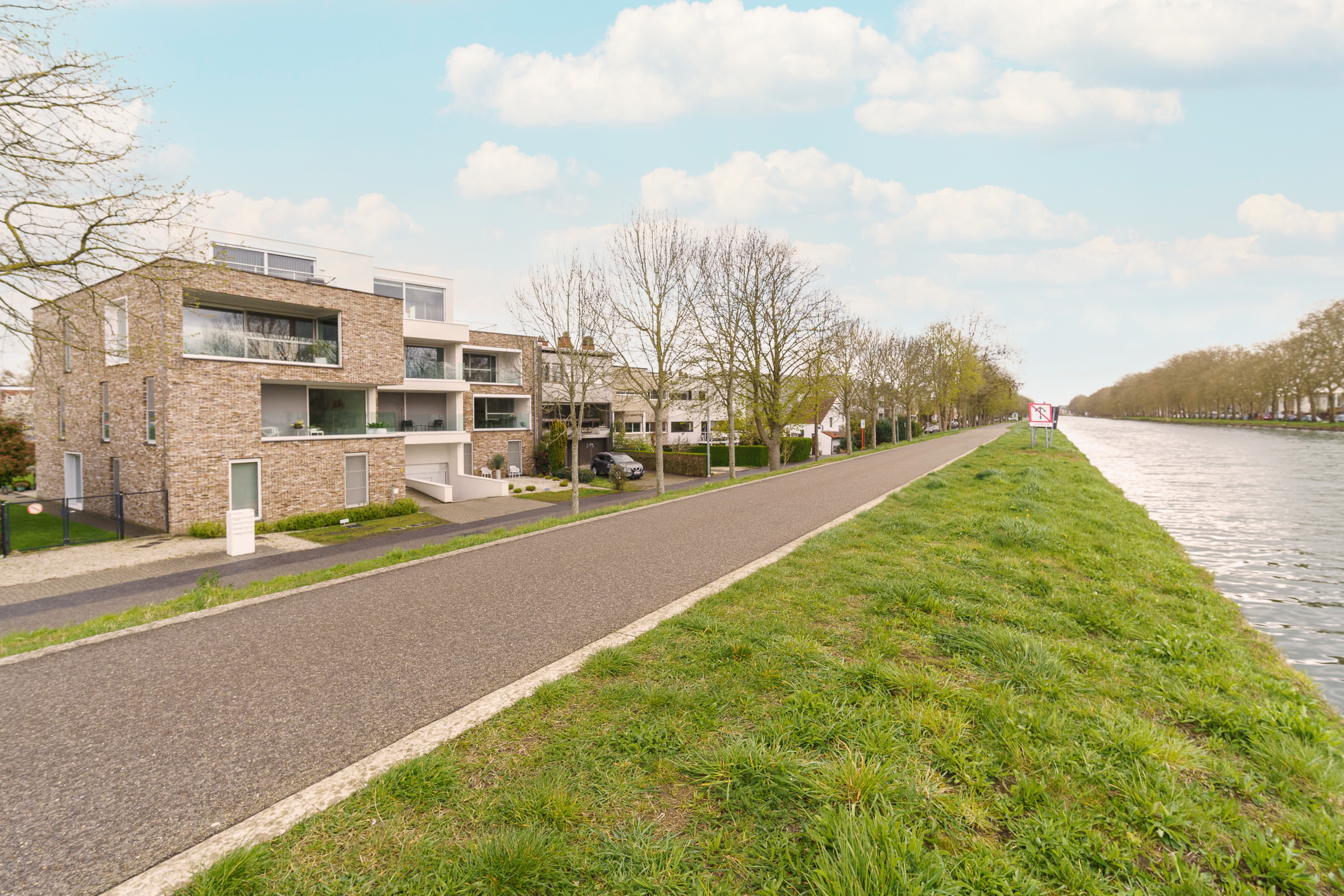 Uniek appartement aan de Vaart met 1 slpk en mooi terras! - foto 2
