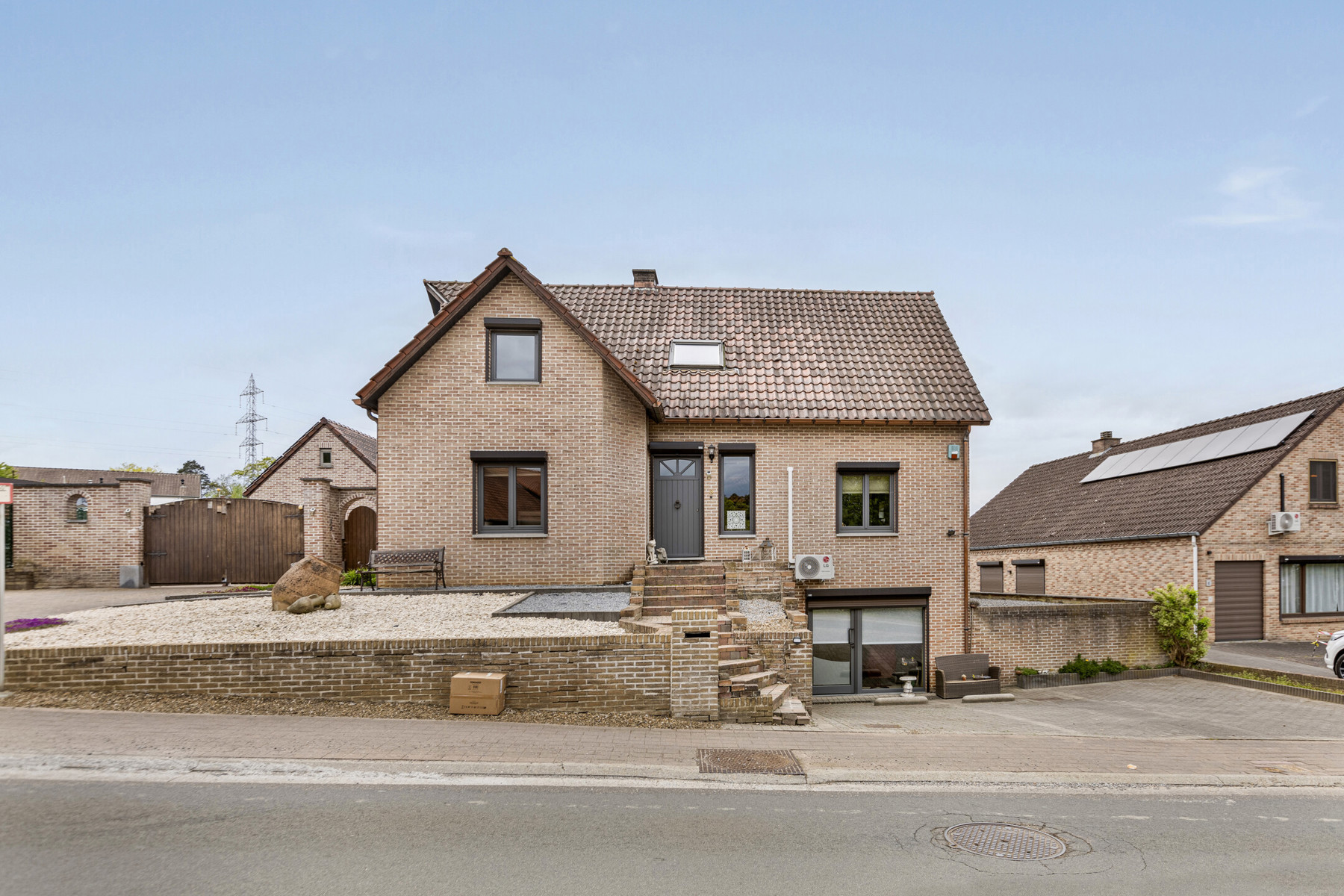 Huis te koop in Houthalen-Helchteren met 7 slaapkamers - foto 1