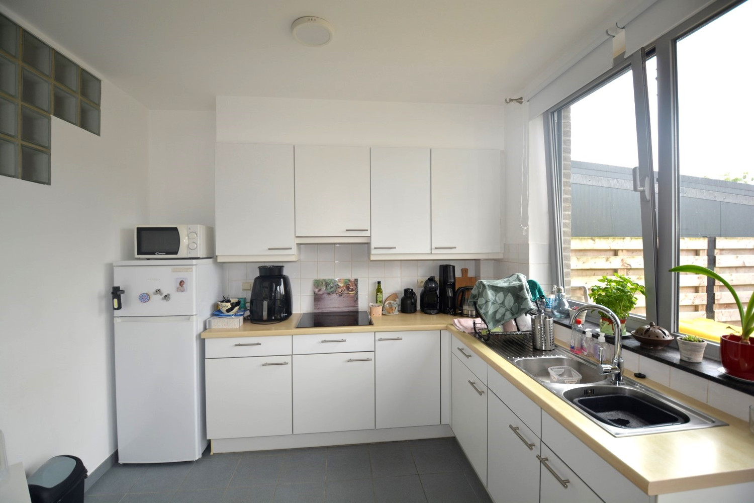 GELIJKVLOERS APPARTEMENT MET 1 SLK EN TUIN! - foto 5