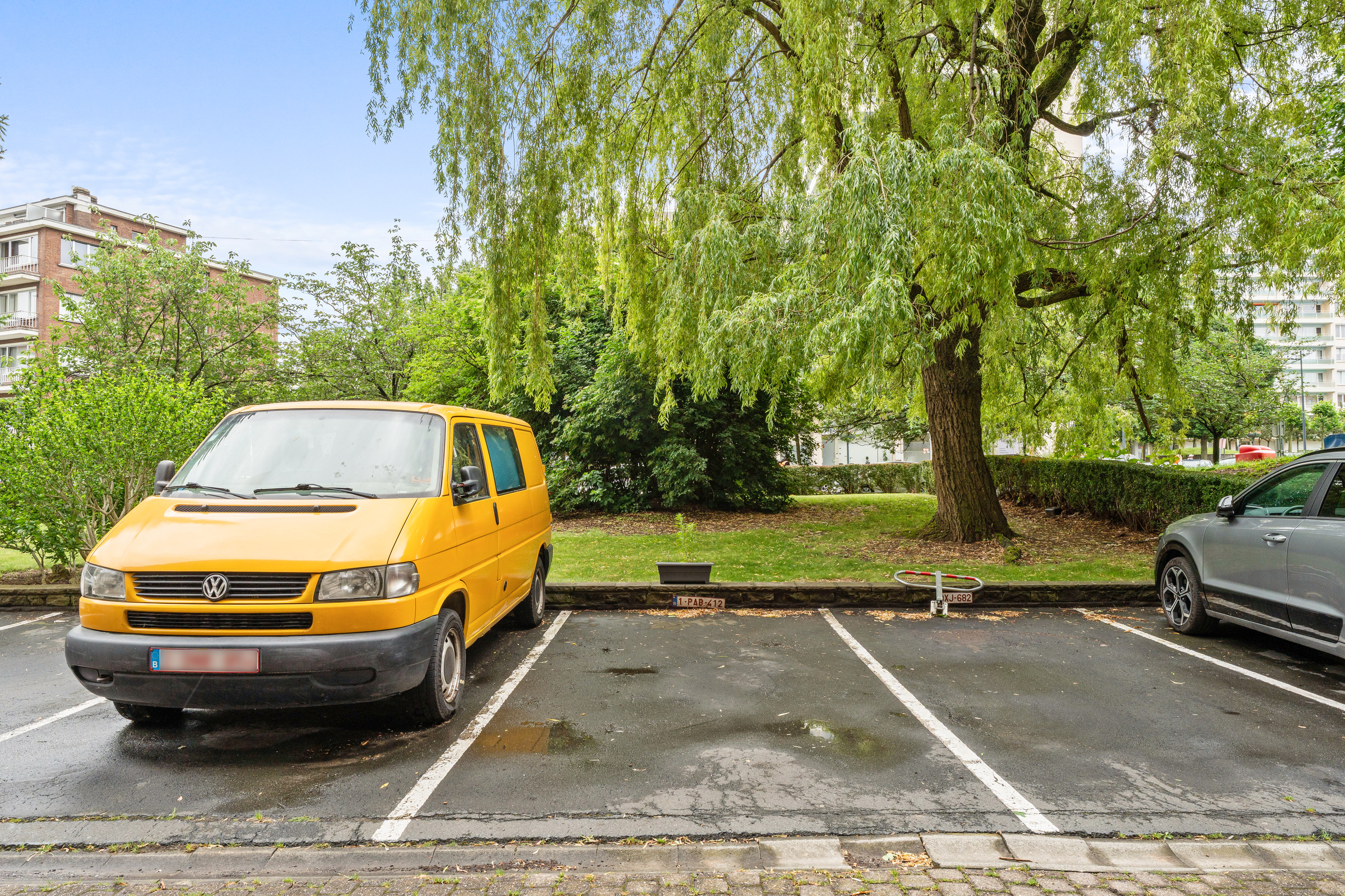 Appartement met staanplaats en kelder in Evere - foto 4