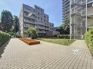 Ce lumineux appartement d'une chambre à louer est situé dans la Generaal Lemanstraat (Residentie Grand Yard) à Anvers. De plus, l'accessibilité...