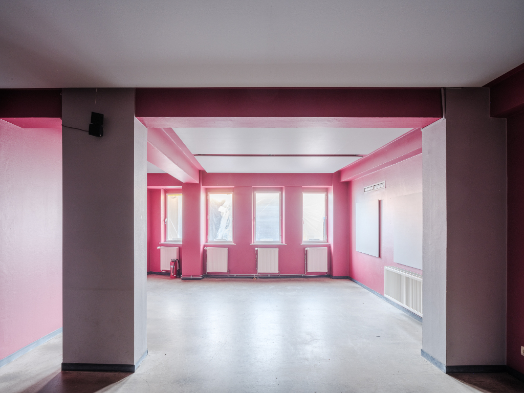 Handelsruimte met groot volume op wandelatsand van het station Gent-Sint-Pieters - photo 5