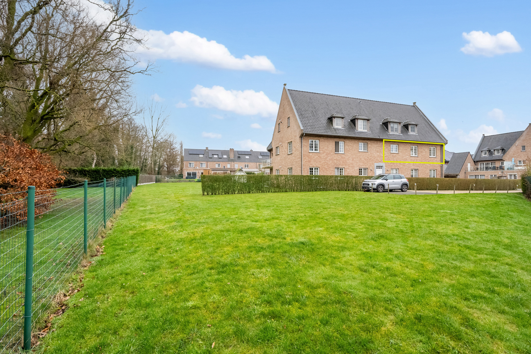 FLORA: luxe appartement met terras en 2 staanplaatsen - foto 2