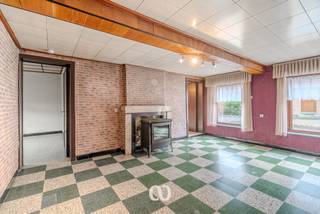 Cherchez-vous une maison à rénover avec un grand jardin? Continuez à lire.Cette maison est située dans une rue calme au centre de Ruien. De...