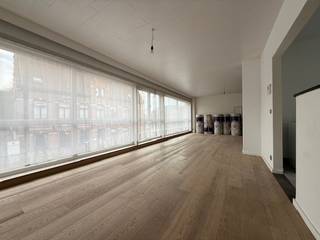 Op zoek naar een comfortabele en stijlvolle woonplek om te delen met vrienden of collega’s?De eigenaar zal jullie begeleiden, indien er gekozen wordt...